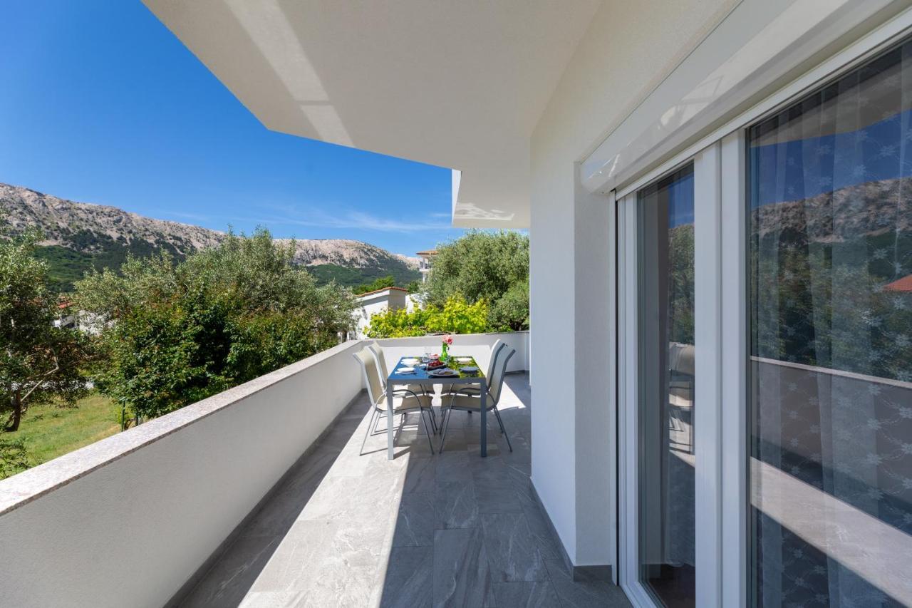 Apartments Lucija Baška Eksteriør bilde